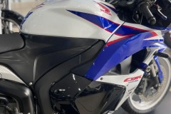 HONDA CBR600RR 2011 - Foto 4