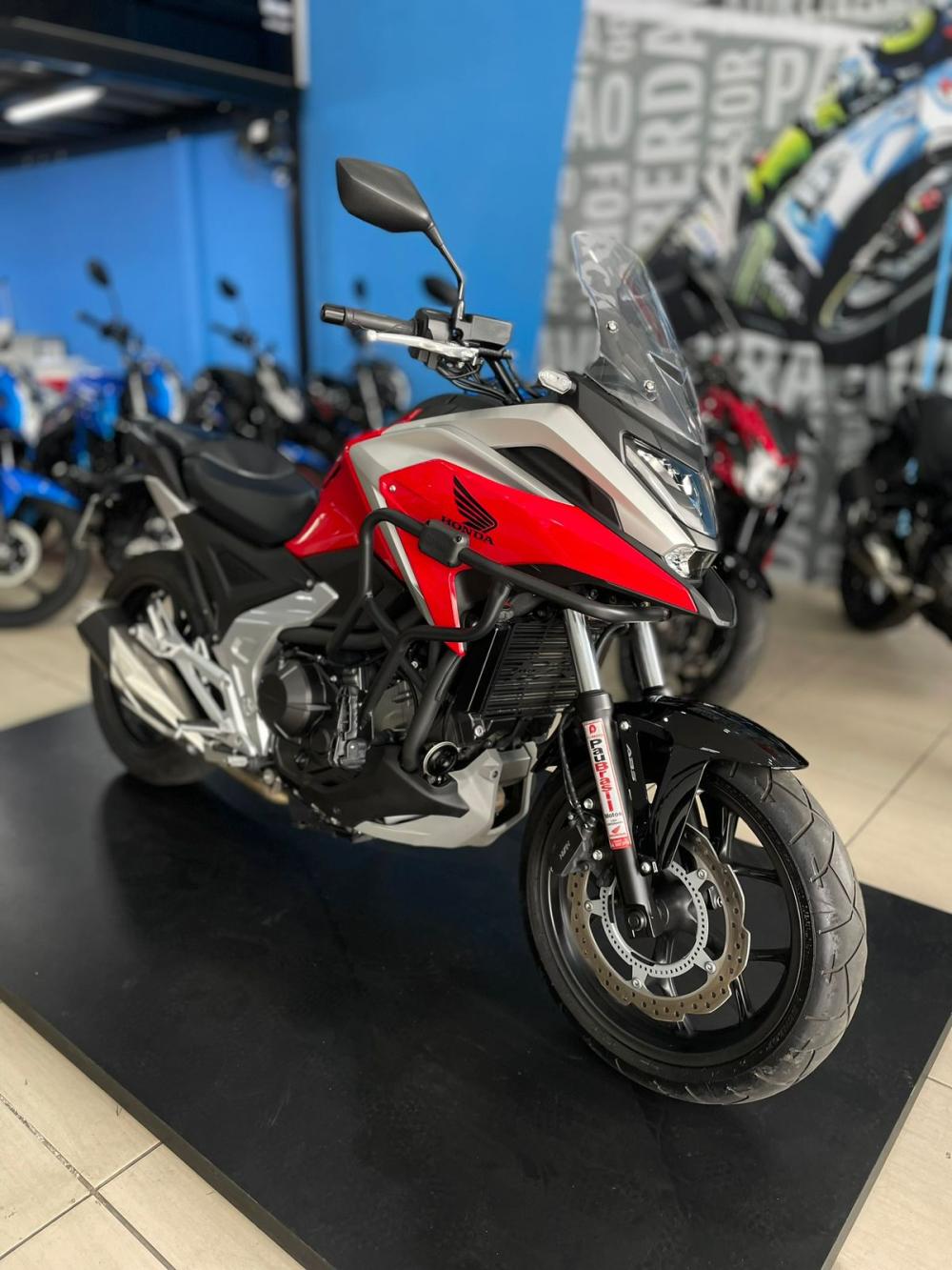 Honda NC750X 2023